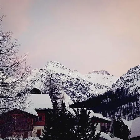 Apartment Chalet Höckli Wohnung 1. Arosa