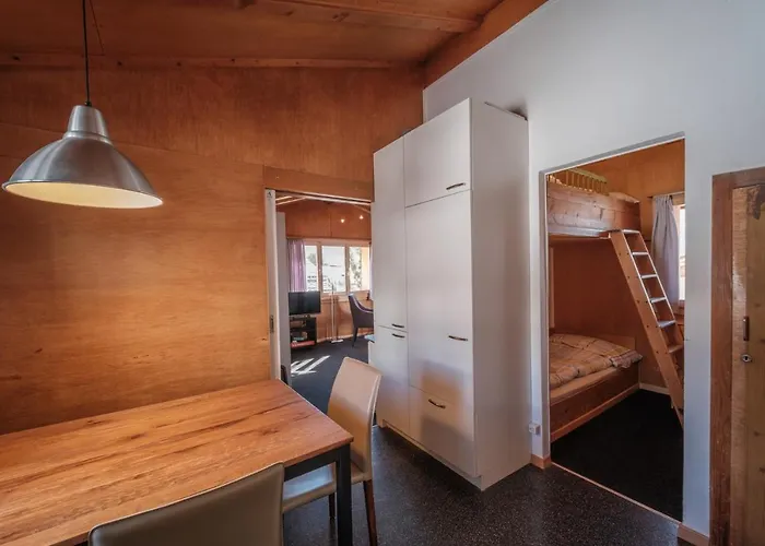 Hoeckli 1. * 아로사